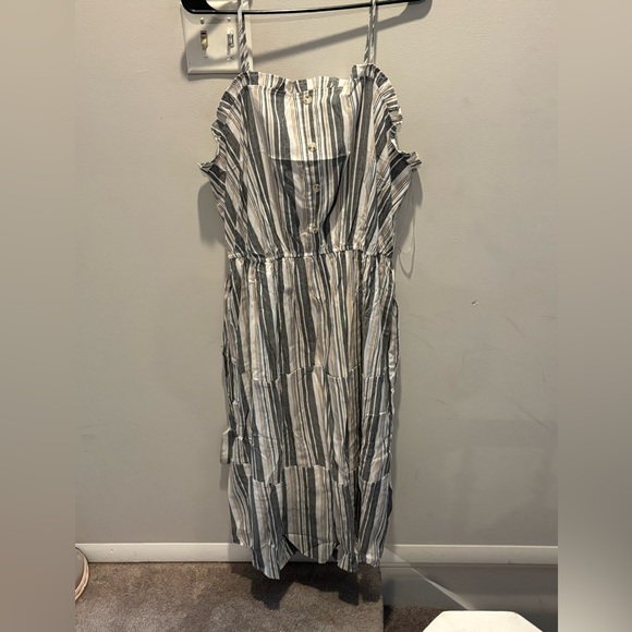 NWT Charcoal Striped Midi Dress - 1X - Picture 2 of 2